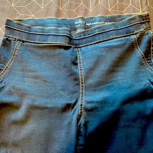 New York and Company High-waist pull-on jeans size large